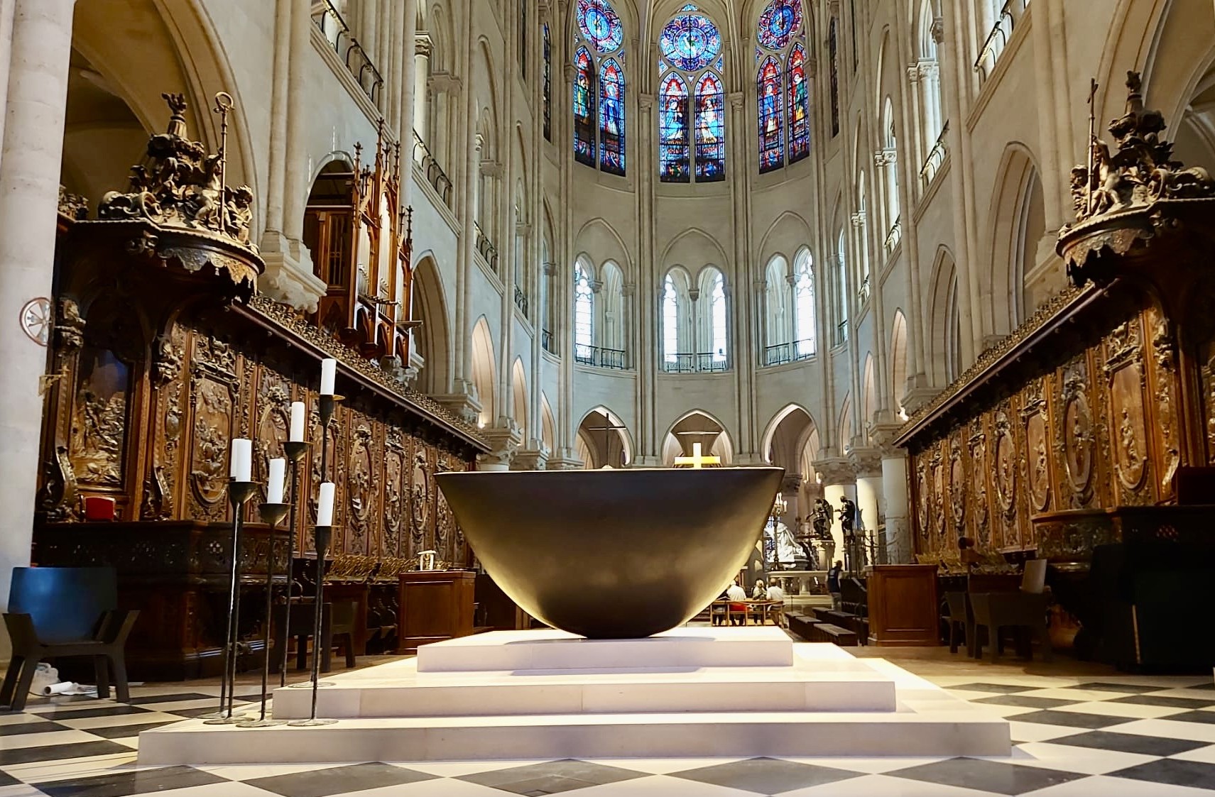Création du mobilier liturgique de Notre Dame de Paris - Fonderie Barthélémy Art